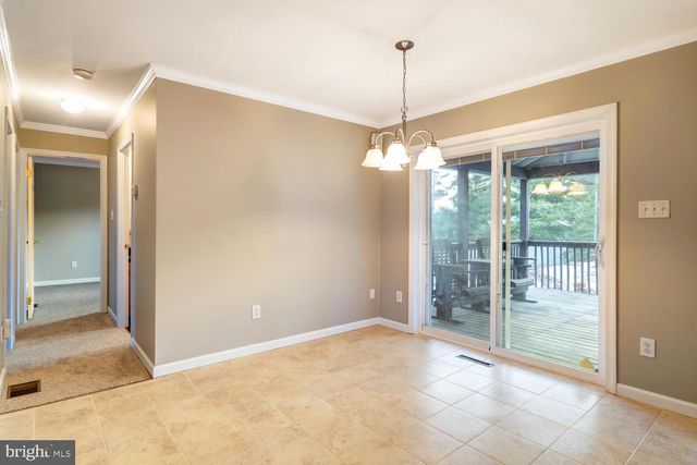 40 HARVEST RD, Lancaster, PA 17602