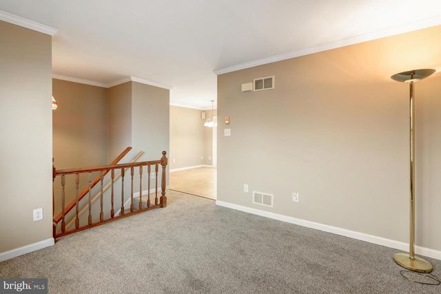 40 HARVEST RD, Lancaster, PA 17602