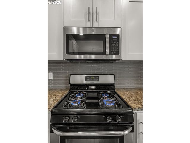 59538 CAMDEN St, St Helens, OR 97051