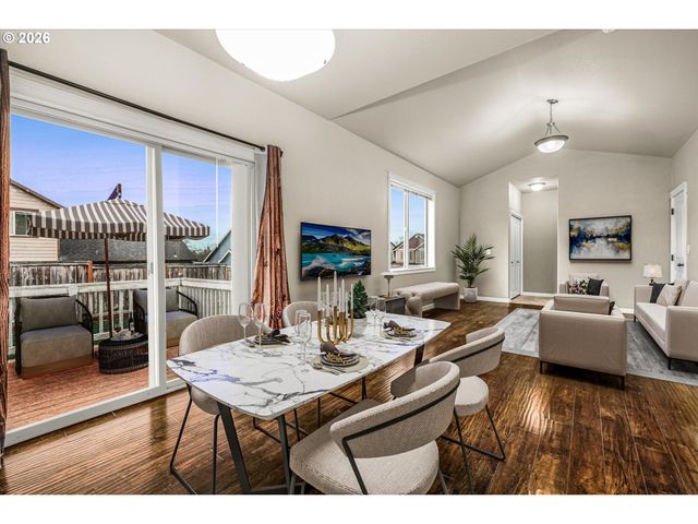 59538 CAMDEN St, St Helens, OR 97051