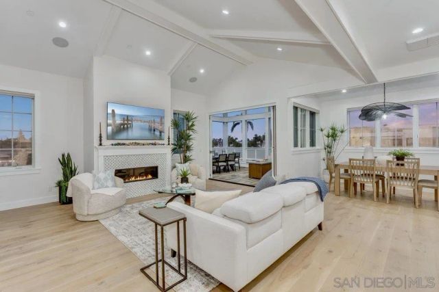 478 Orange Ave, Coronado, CA 92118