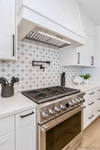 478 Orange Ave, Coronado, CA 92118