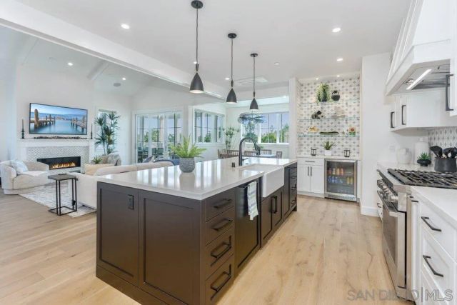 478 Orange Ave, Coronado, CA 92118