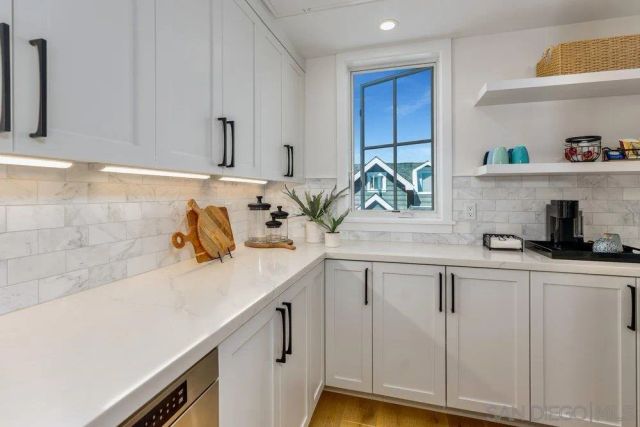 478 Orange Ave, Coronado, CA 92118