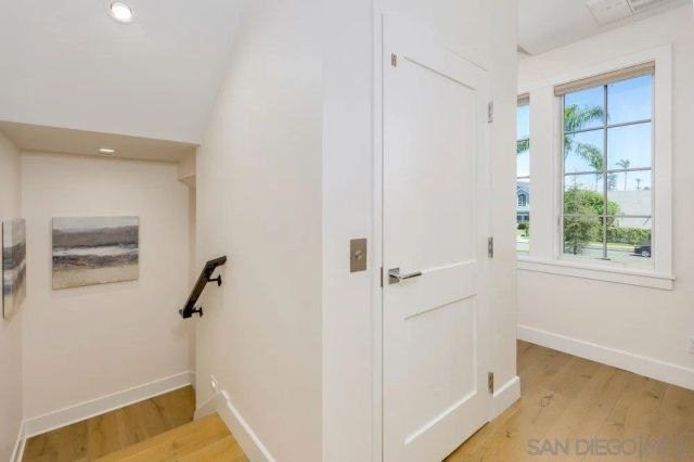 478 Orange Ave, Coronado, CA 92118