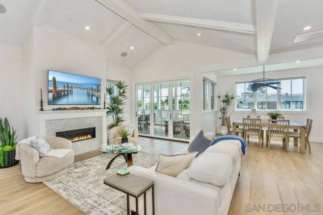 478 Orange Ave, Coronado, CA 92118