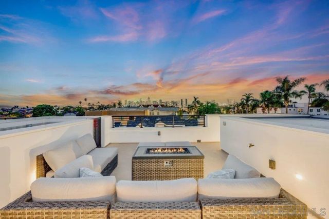 478 Orange Ave, Coronado, CA 92118