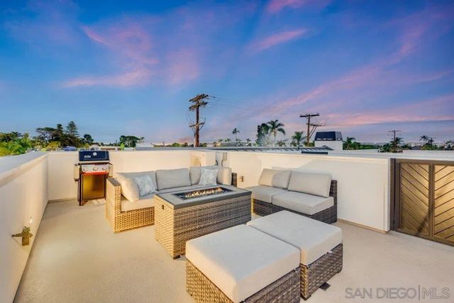 478 Orange Ave, Coronado, CA 92118