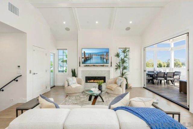 478 Orange Ave, Coronado, CA 92118