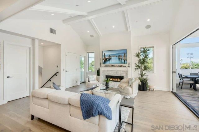 478 Orange Ave, Coronado, CA 92118