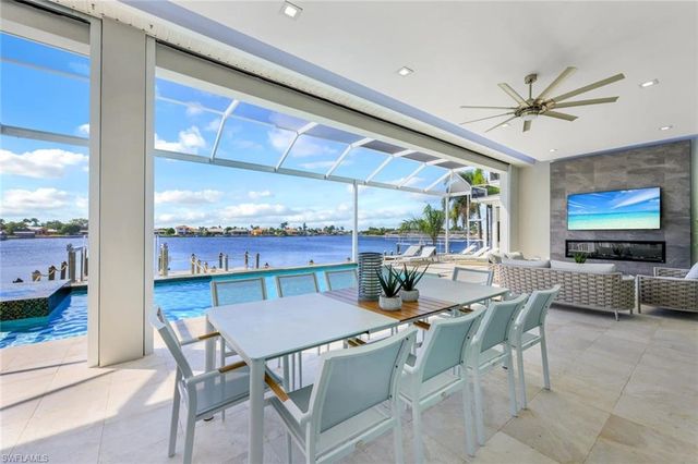 5020 Pelican BLVD, Cape Coral, FL 33914