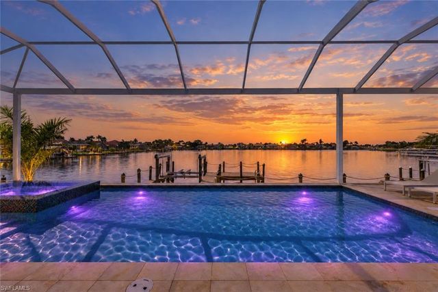 5020 Pelican BLVD, Cape Coral, FL 33914