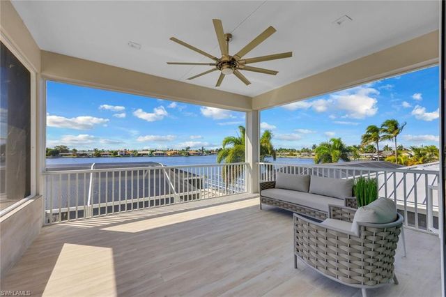 5020 Pelican BLVD, Cape Coral, FL 33914