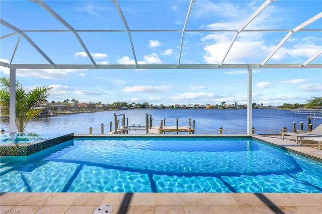 5020 Pelican BLVD, Cape Coral, FL 33914