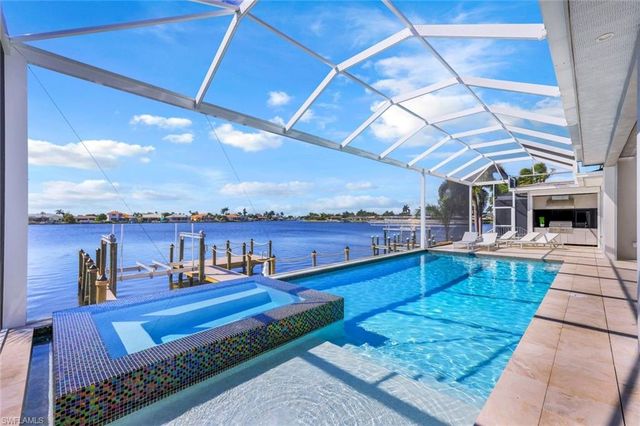 5020 Pelican BLVD, Cape Coral, FL 33914