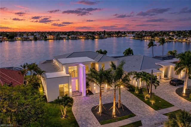 5020 Pelican BLVD, Cape Coral, FL 33914
