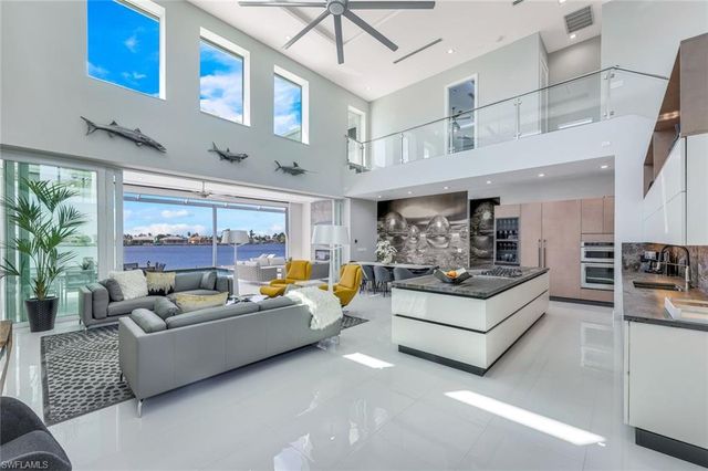 5020 Pelican BLVD, Cape Coral, FL 33914