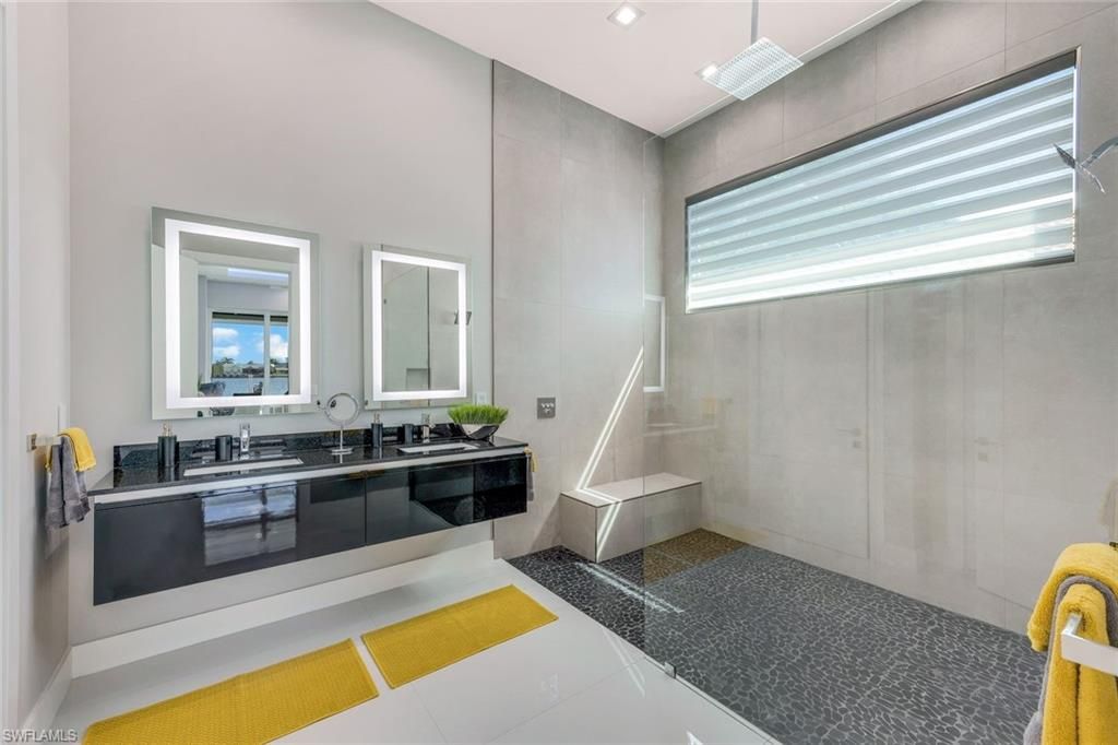 Image 21 of property listing at 5020 Pelican BLVD, Cape Coral, FL 33914