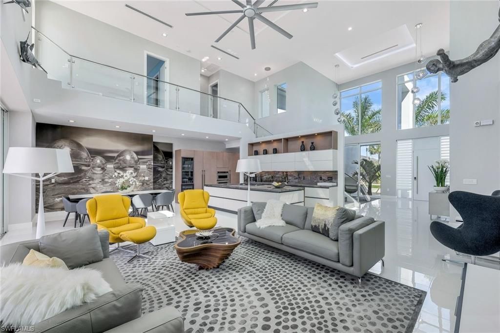 Image 7 of property listing at 5020 Pelican BLVD, Cape Coral, FL 33914