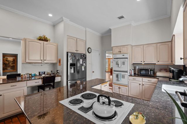 7510 W Briar Rose Drive, Houston, TX 77063