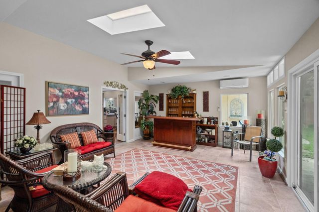 7510 W Briar Rose Drive, Houston, TX 77063