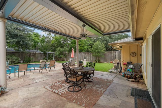 7510 W Briar Rose Drive, Houston, TX 77063