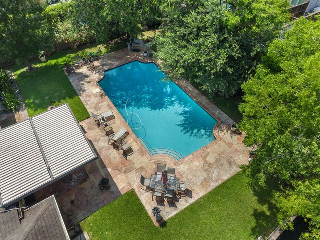 7510 W Briar Rose Drive, Houston, TX 77063