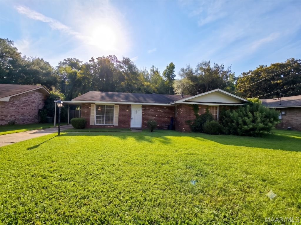 6520 Pinebrook Drive, Montgomery, AL 36117