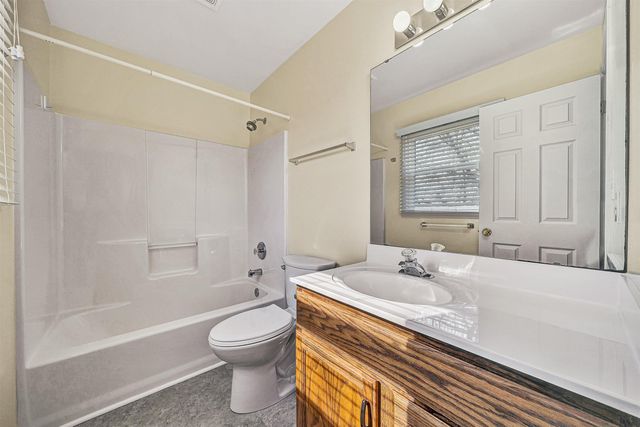 825 Harmon CIR, Roanoke, VA 24019