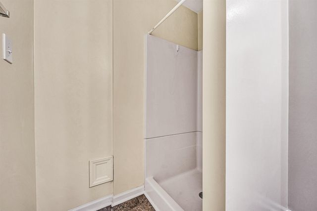 825 Harmon CIR, Roanoke, VA 24019