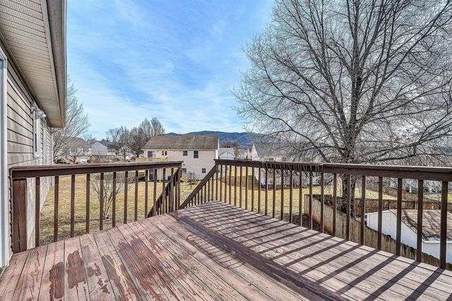 825 Harmon CIR, Roanoke, VA 24019