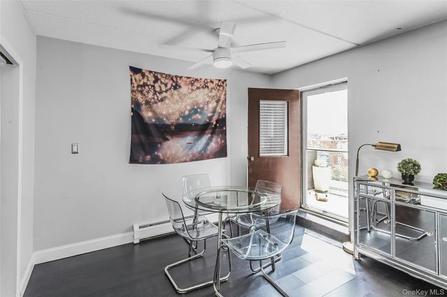 135 Post Avenue 6B, Westbury, NY 11590