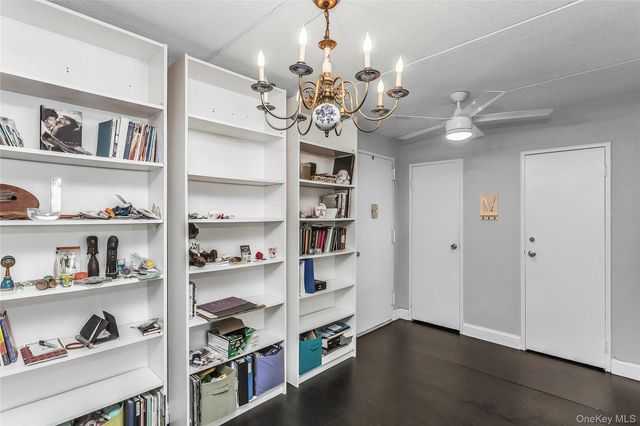 135 Post Avenue 6B, Westbury, NY 11590