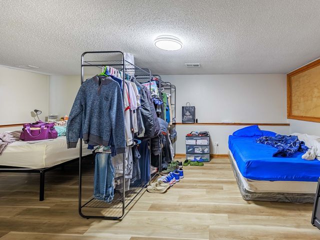 7832 Lamon Avenue, Burbank, IL 60459