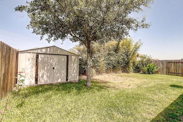 27014 Henson Falls Drive, Katy, TX 77494