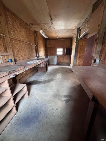 3663 White Road, Spencer, IN 47460