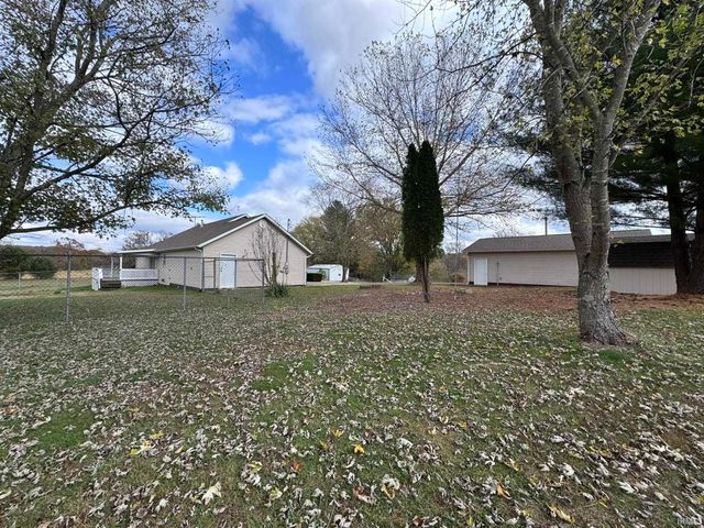 3663 White Road, Spencer, IN 47460