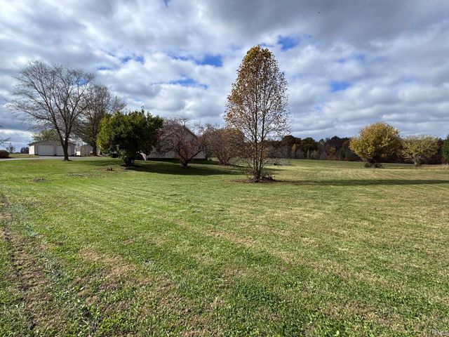 3663 White Road, Spencer, IN 47460