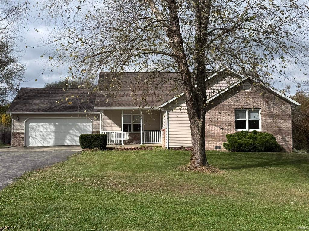 3663 White Road, Spencer, IN 47460