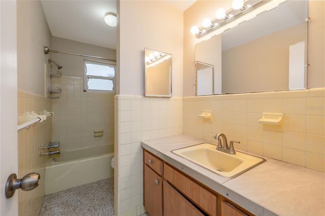 718 JANE AVENUE, New Smyrna Beach, FL 32168