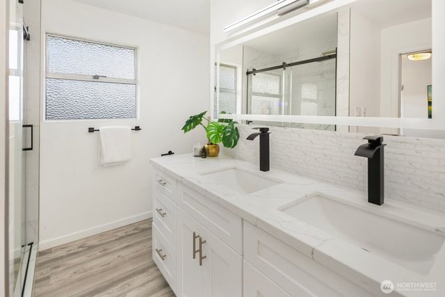 4006 26th Avenue W, Seattle, WA 98199