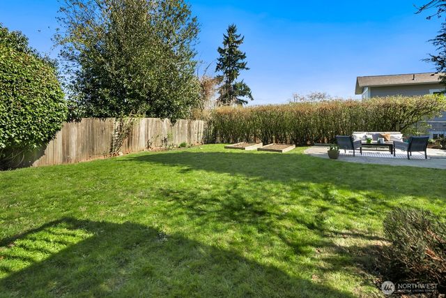 4006 26th Avenue W, Seattle, WA 98199