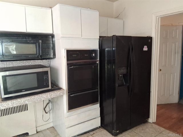 3247 Hone Avenue, Bronx, NY 10469