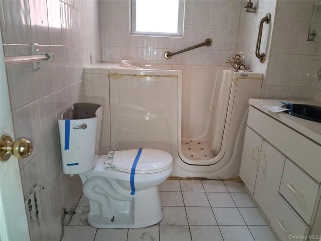 3247 Hone Avenue, Bronx, NY 10469