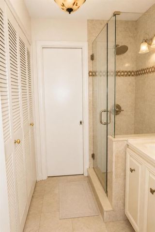 3062 S Oakland Forest Drive 203, Oakland Park, FL 33309