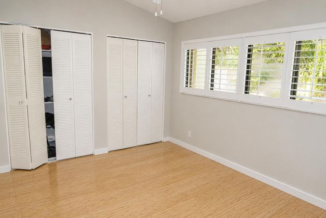 3062 S Oakland Forest Drive 203, Oakland Park, FL 33309