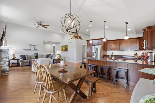 2816 Hazelnut Trail, Sun Prairie, WI 53590