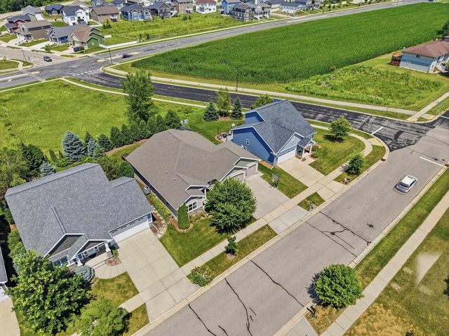 2816 Hazelnut Trail, Sun Prairie, WI 53590