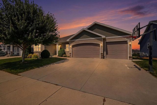 2816 Hazelnut Trail, Sun Prairie, WI 53590