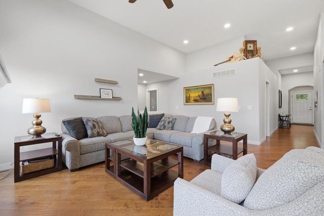 2816 Hazelnut Trail, Sun Prairie, WI 53590